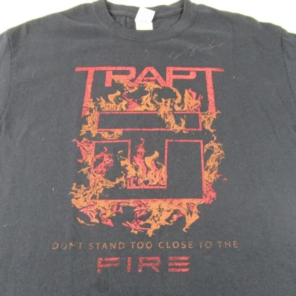 TRAPT T SHIRT DONT STAND‎ TO CLOSE TO THE FIRE SIZE MEDIUM